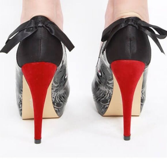 NIB Iron Fist WolfBeater Platform Heel - Picture 8 of 10
